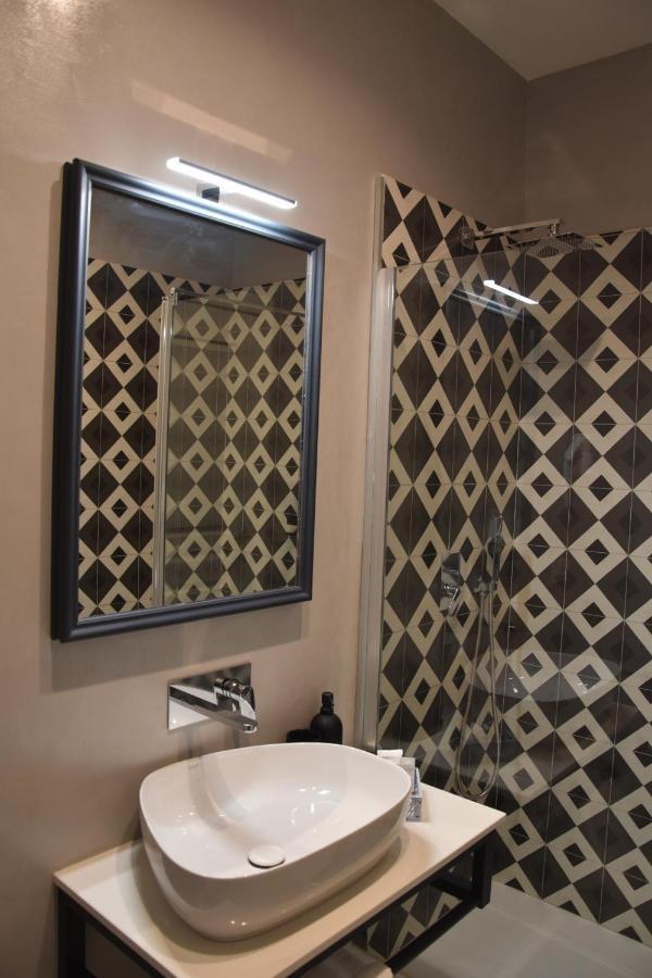 Maccus Suite Napoli Bagian luar foto